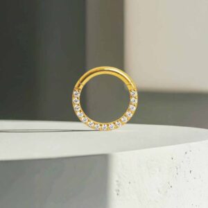 Aro con cristales frontales (oro pvd)